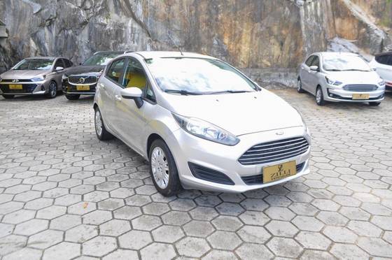 FORD FIESTA 1.5 S HATCH 16V FLEX 4P MANUAL FORD FIESTA 1.5 S HATCH 16V FLEX 4P MANUAL